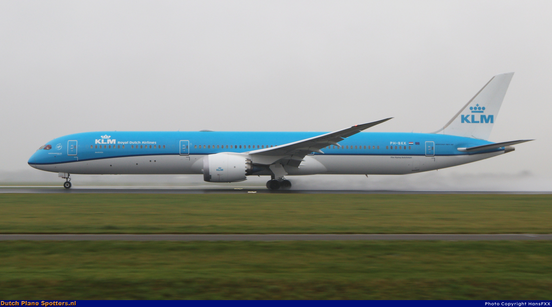 PH-BKK Boeing 787-10 Dreamliner KLM Royal Dutch Airlines by HansFXX