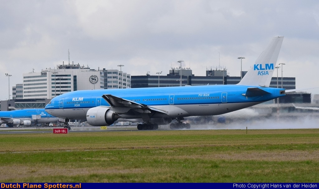 PH-BQN Boeing 777-200 KLM Asia by Hans van der Heiden