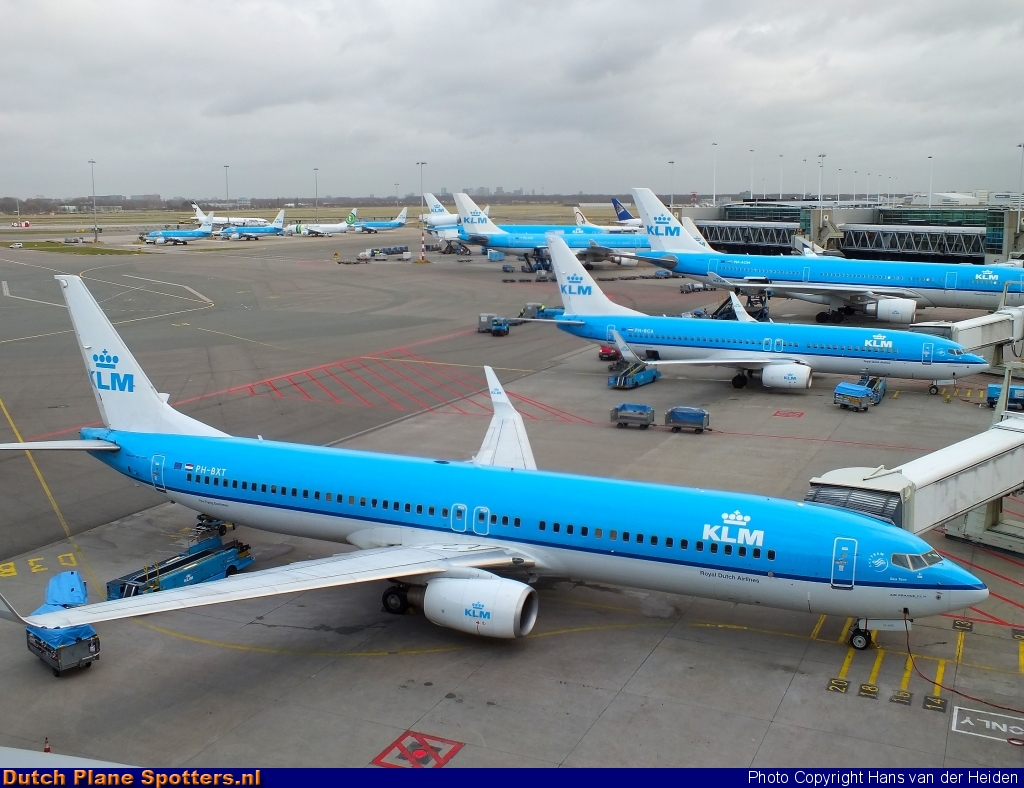 PH-BXT Boeing 737-900 KLM Royal Dutch Airlines by Hans van der Heiden