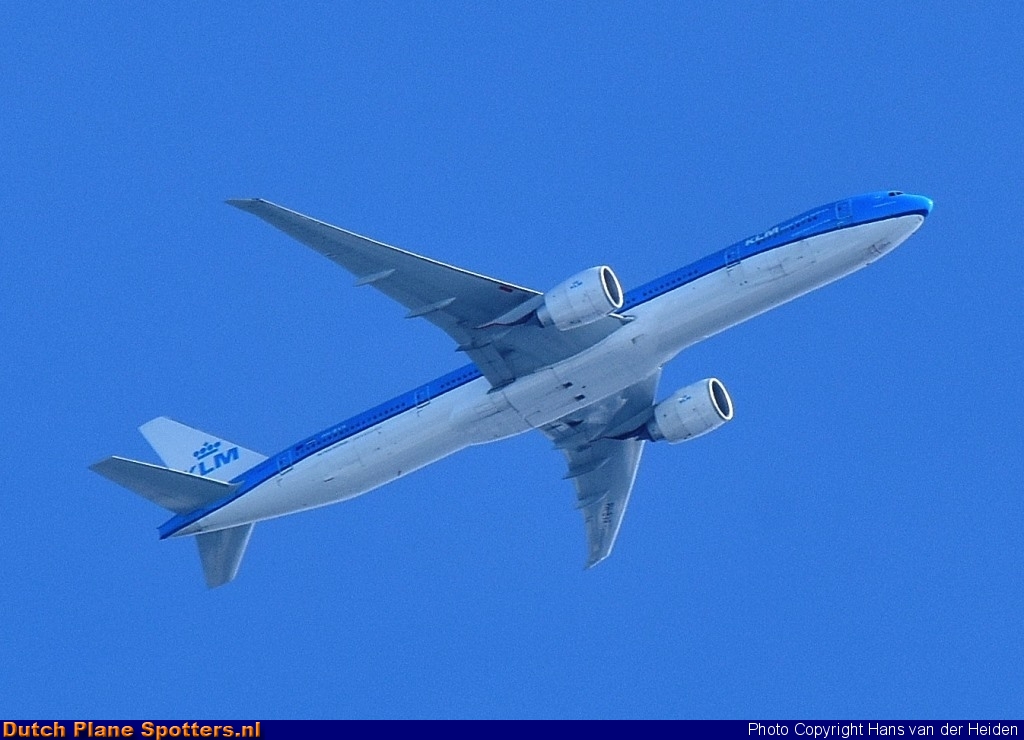 PH-BVR Boeing 777-300 KLM Royal Dutch Airlines by Hans van der Heiden