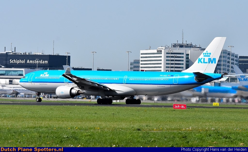 PH-AKE Airbus A330-300 KLM Royal Dutch Airlines by Hans van der Heiden