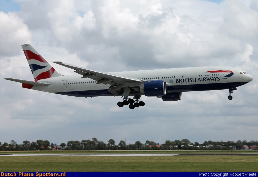G-VIIJ Boeing 777-200 British Airways by Robbert Pieete