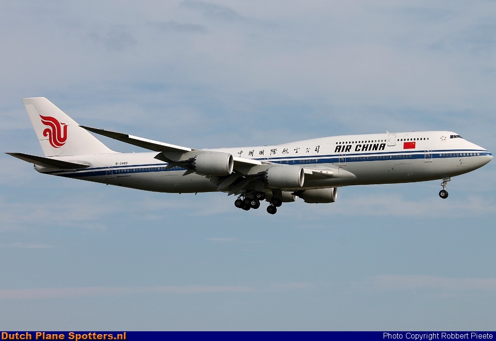 B-2480 Boeing 747-8 Air China by Robbert Pieete