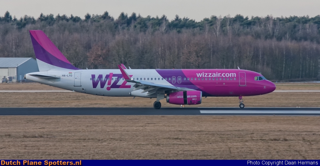HA-LYO Airbus A320 Wizz Air by Daan Hermans
