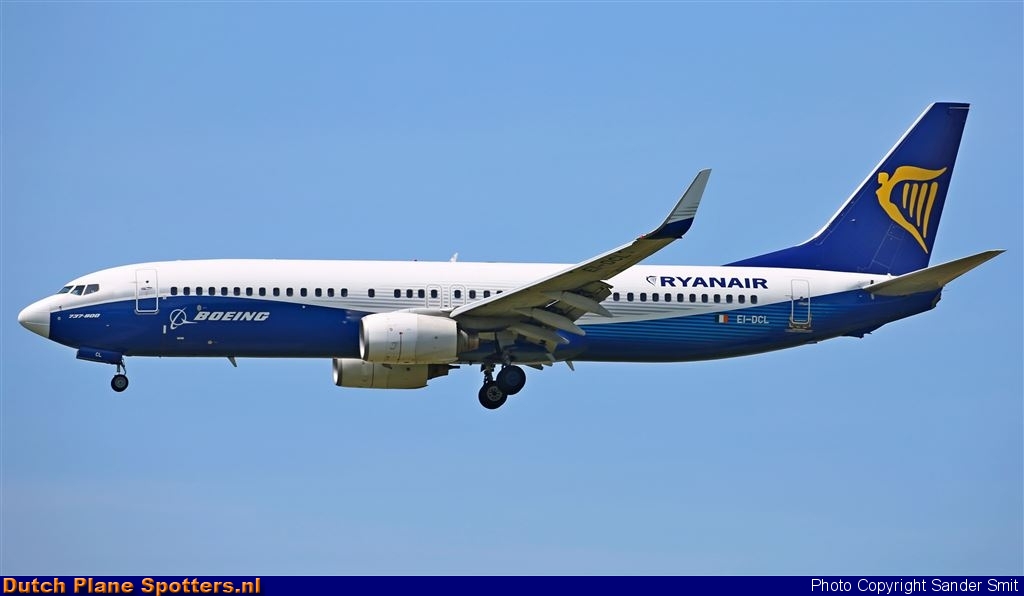 EI-DCL Boeing 737-800 Ryanair by Sander Smit