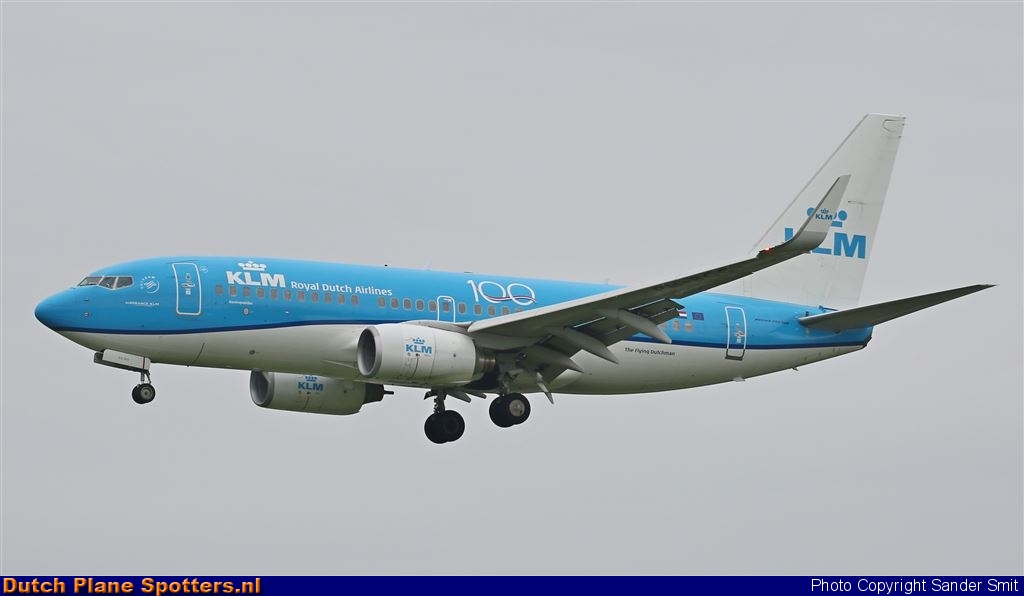 PH-BGG Boeing 737-700 KLM Royal Dutch Airlines by Sander Smit