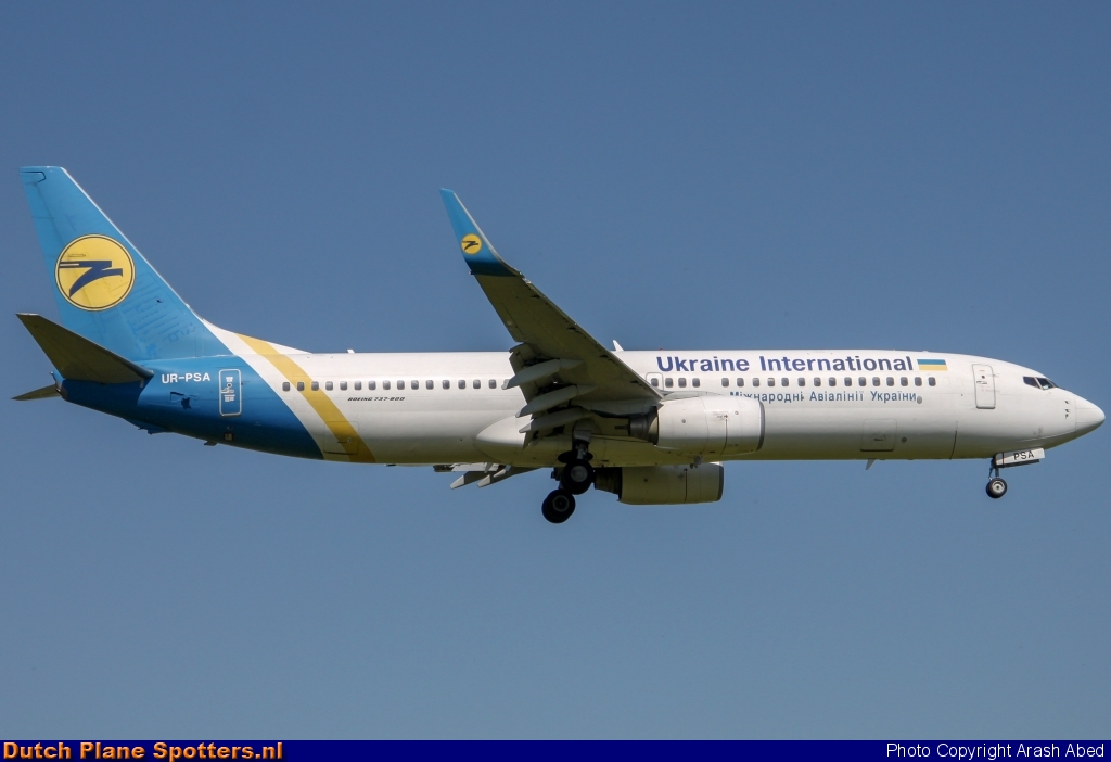 UR-PSA Boeing 737-800 Ukraine International Airlines by Arash Abed