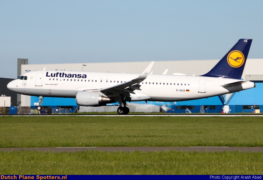 D-AIUA Airbus A320 Lufthansa by Arash Abed