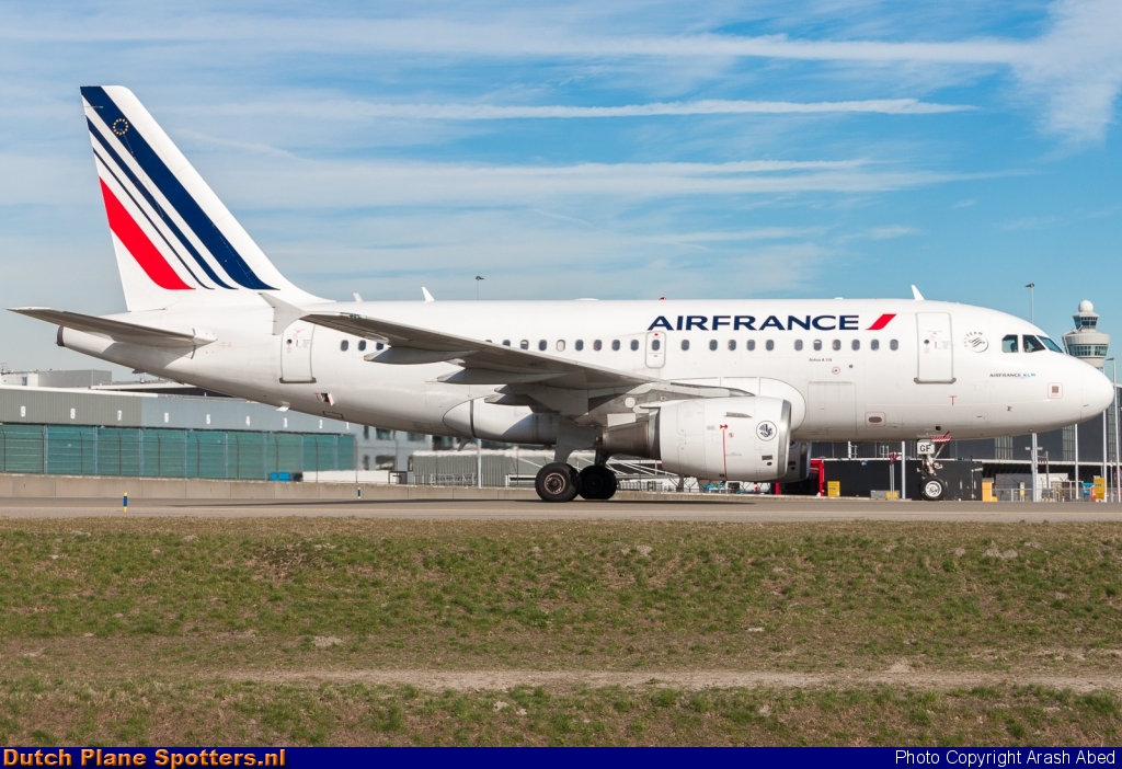 F-GUGF Airbus A318 Air France by Arash Abed