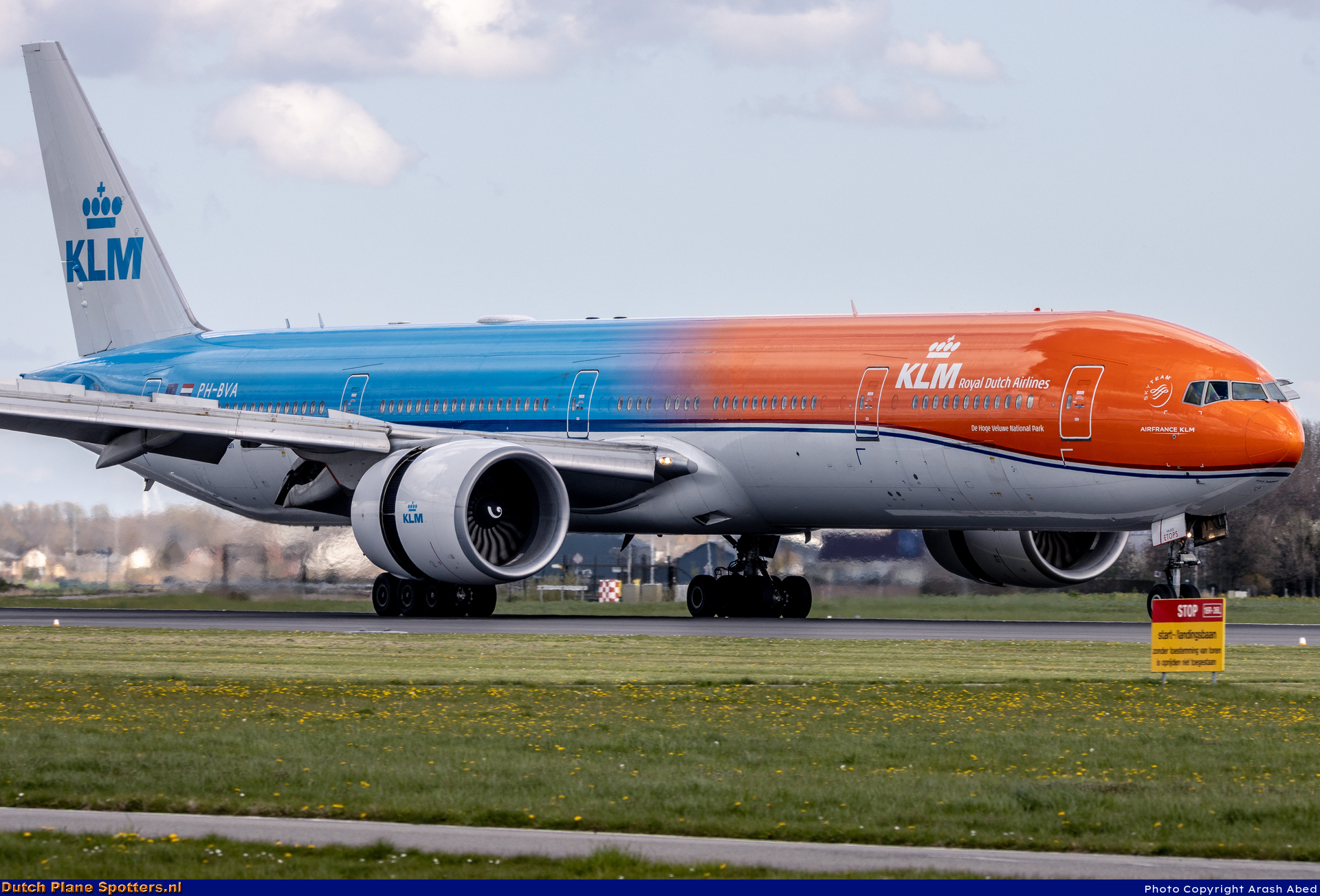 PH-BVA Boeing 777-300 KLM Royal Dutch Airlines by Arash Abed