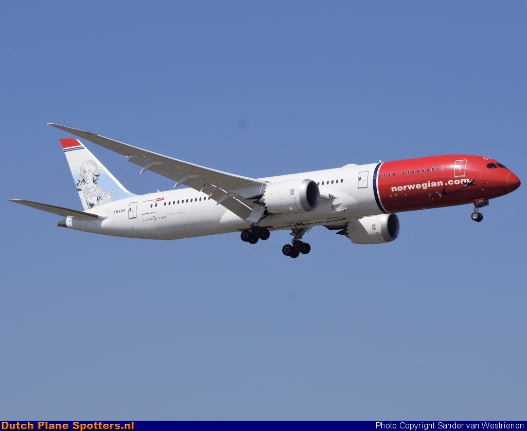 LN-LNX Boeing 787-9 Dreamliner Norwegian Air Shuttle by Sander van Westrienen