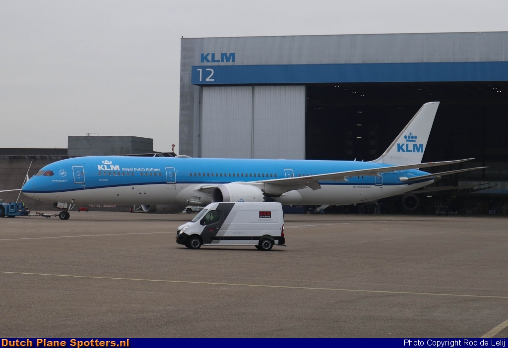 PH-BHI Boeing 787-9 Dreamliner KLM Royal Dutch Airlines by Rob de Lelij