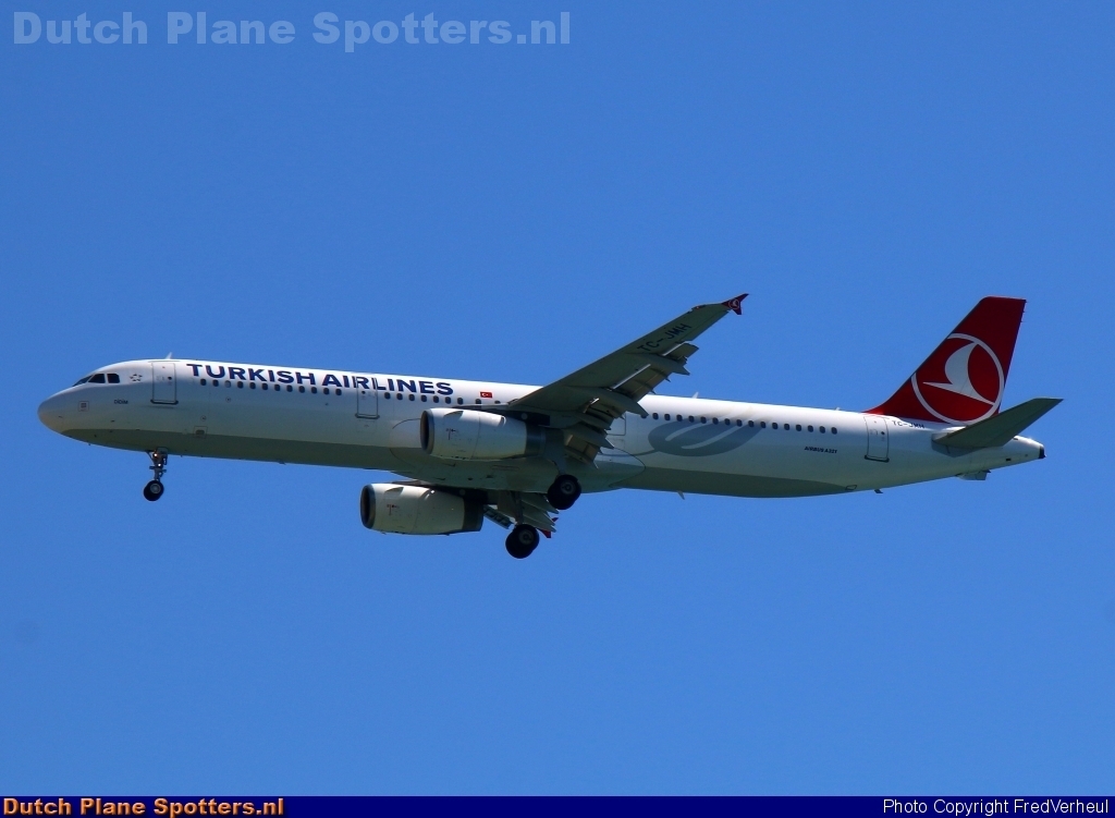 TC-JMH Airbus A321 Turkish Airlines by FredVerheul