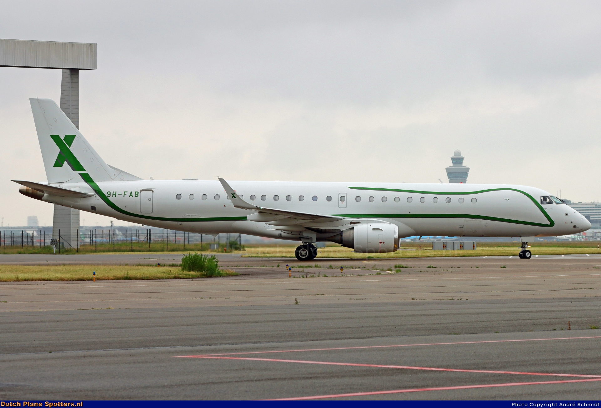 9H-FAB Embraer 190 (Lineage 1000) Air X Charter by André Schmidt