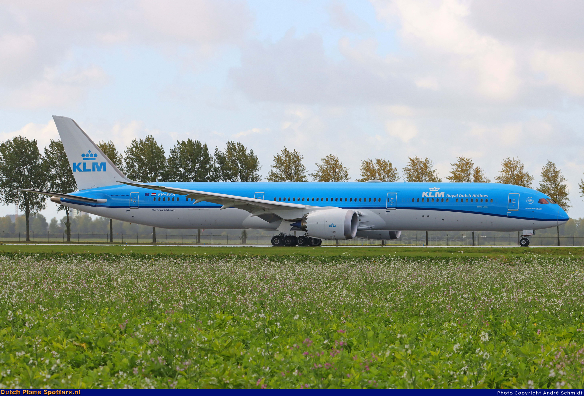 PH-BKH Boeing 787-10 Dreamliner KLM Royal Dutch Airlines by André Schmidt