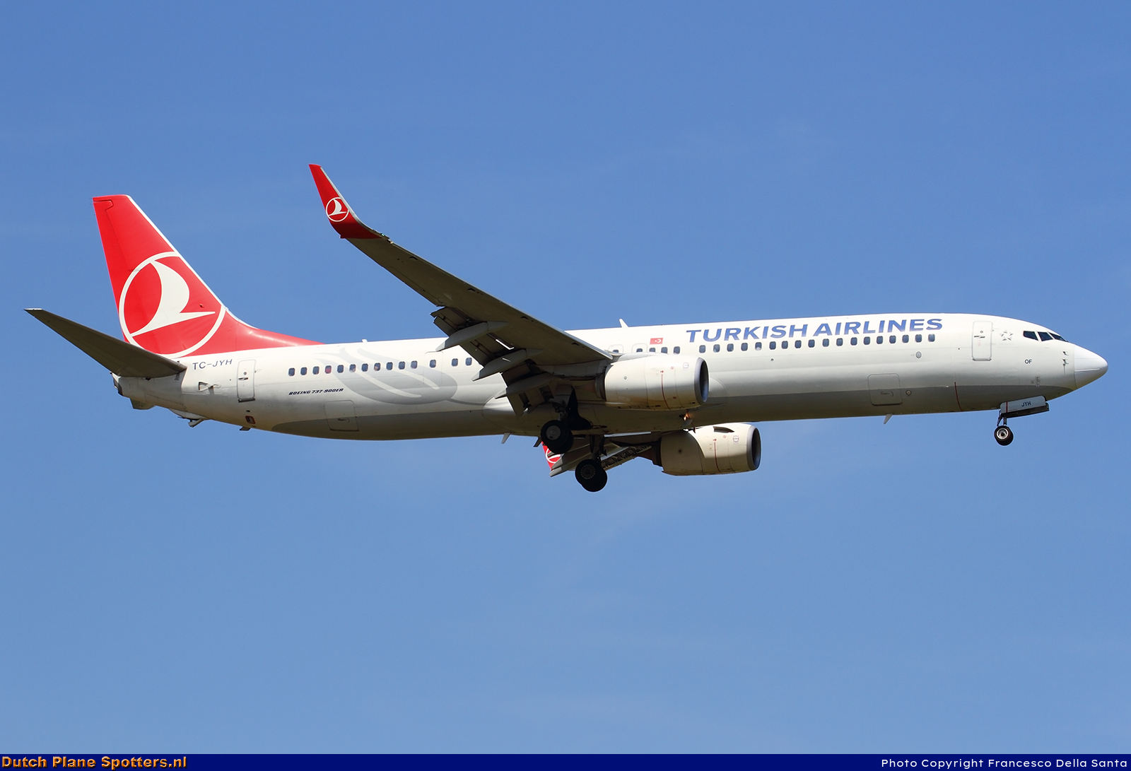TC-JYH Boeing 737-900 Turkish Airlines by Francesco Della Santa