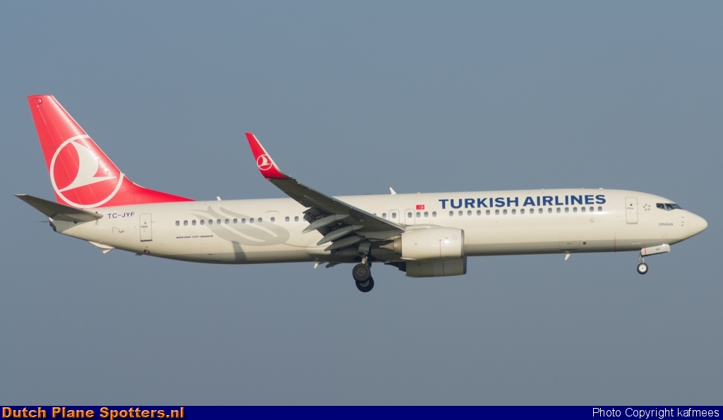 TC-JYF Boeing 737-900 Turkish Airlines by Peter Veerman