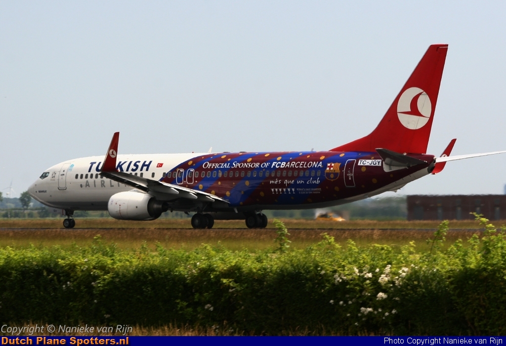 TC-JGY Boeing 737-800 Turkish Airlines by Nanieke van Rijn