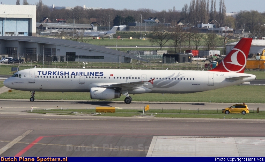 TC-JSA Airbus A321 Turkish Airlines by Hans Vos