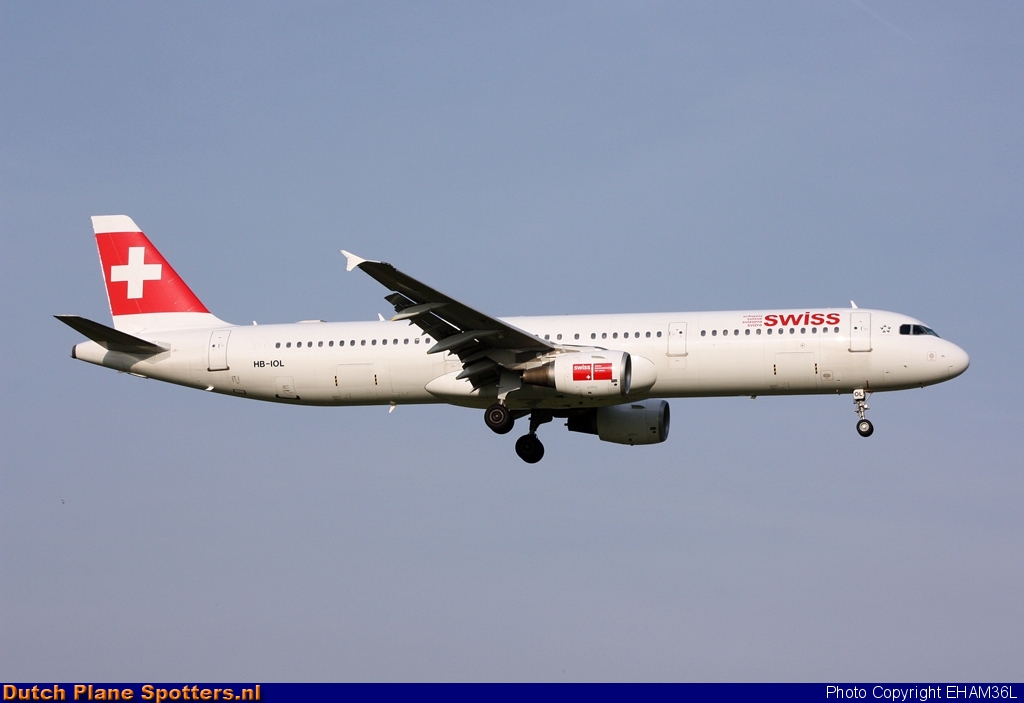 HB-IOL Airbus A321 Swiss International Air Lines by EHAM36L