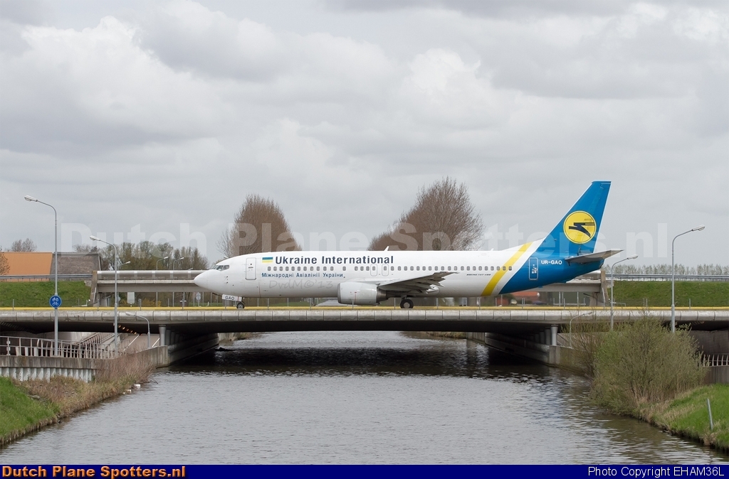 UR-GAO Boeing 737-400 Ukraine International Airlines by EHAM36L