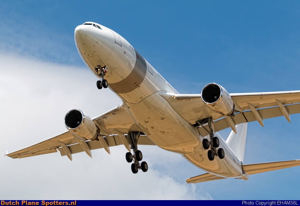 A7-HHM Airbus A330-200 Qatar Amiri Flight by EHAM36L