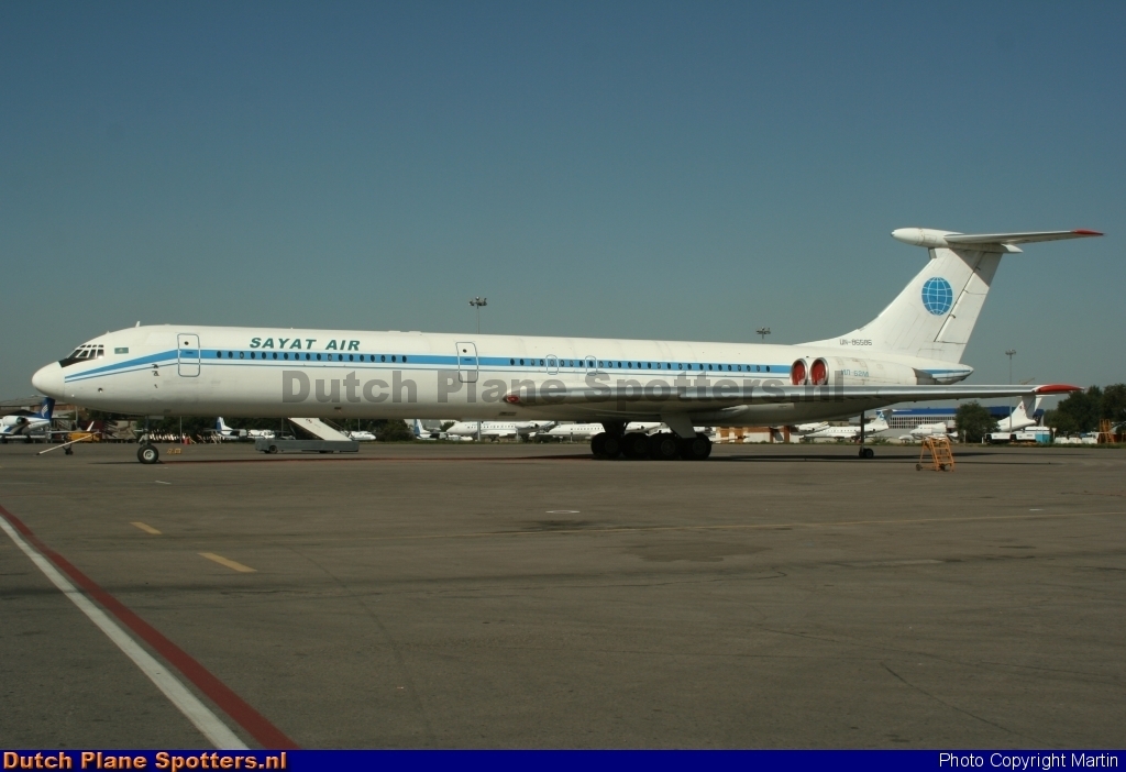 UN-86586 Ilyushin Il-62 Sayat Air by Martin