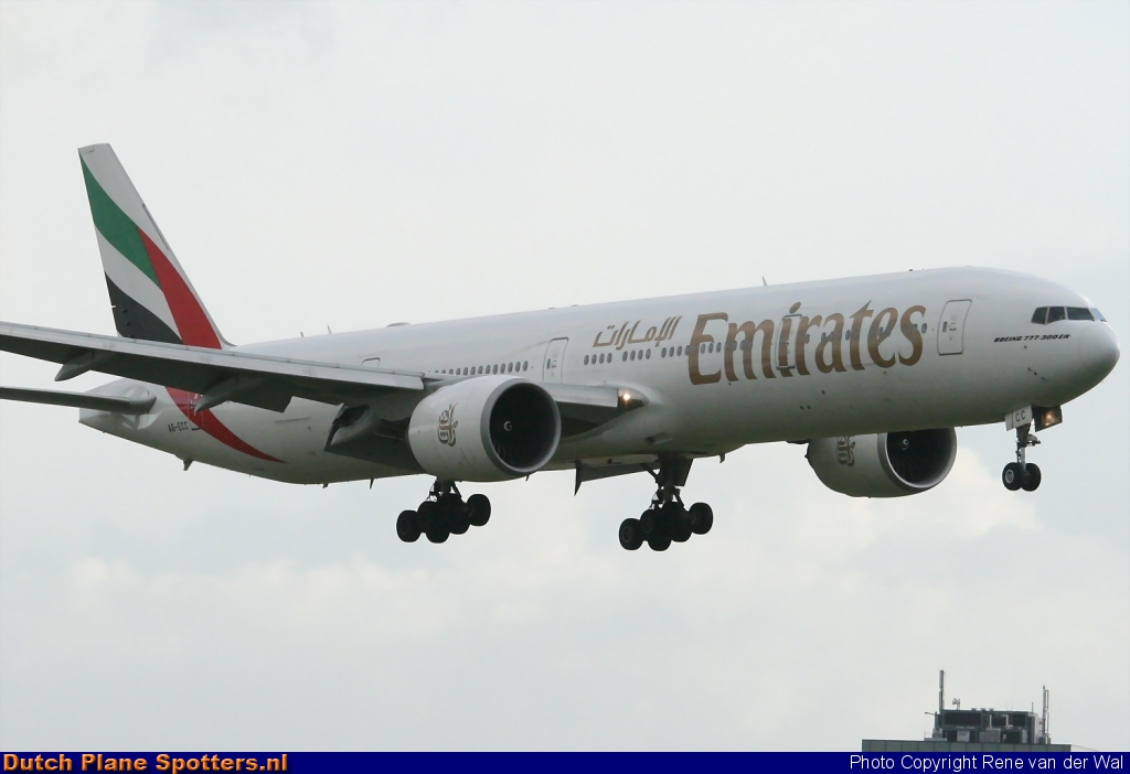 A6-ECC Boeing 777-300 Emirates by Rene van der Wal