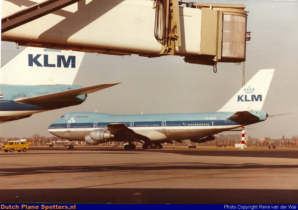 PH-BUN Boeing 747-200 KLM Royal Dutch Airlines by Rene van der Wal