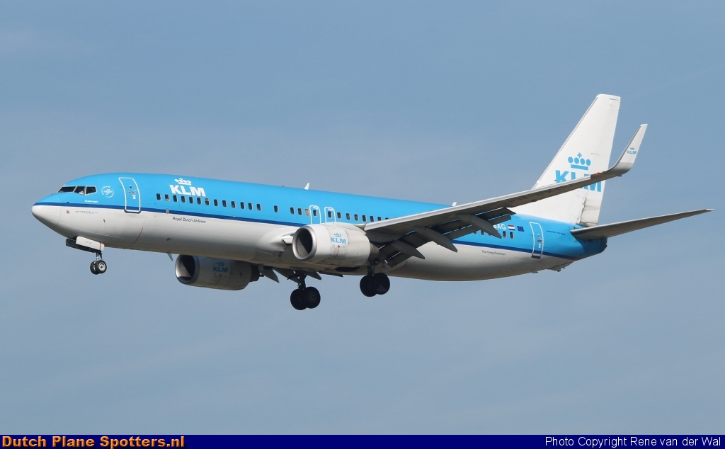 PH-BXG Boeing 737-800 KLM Royal Dutch Airlines by Rene van der Wal