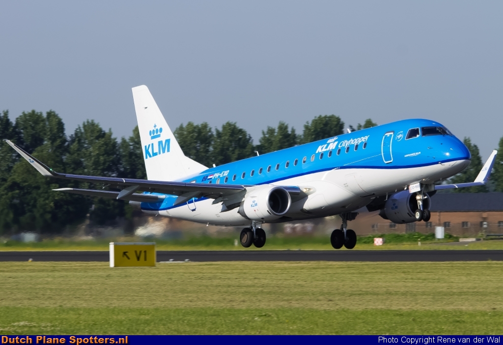 PH-EXO Embraer 175 KLM Cityhopper by Rene van der Wal