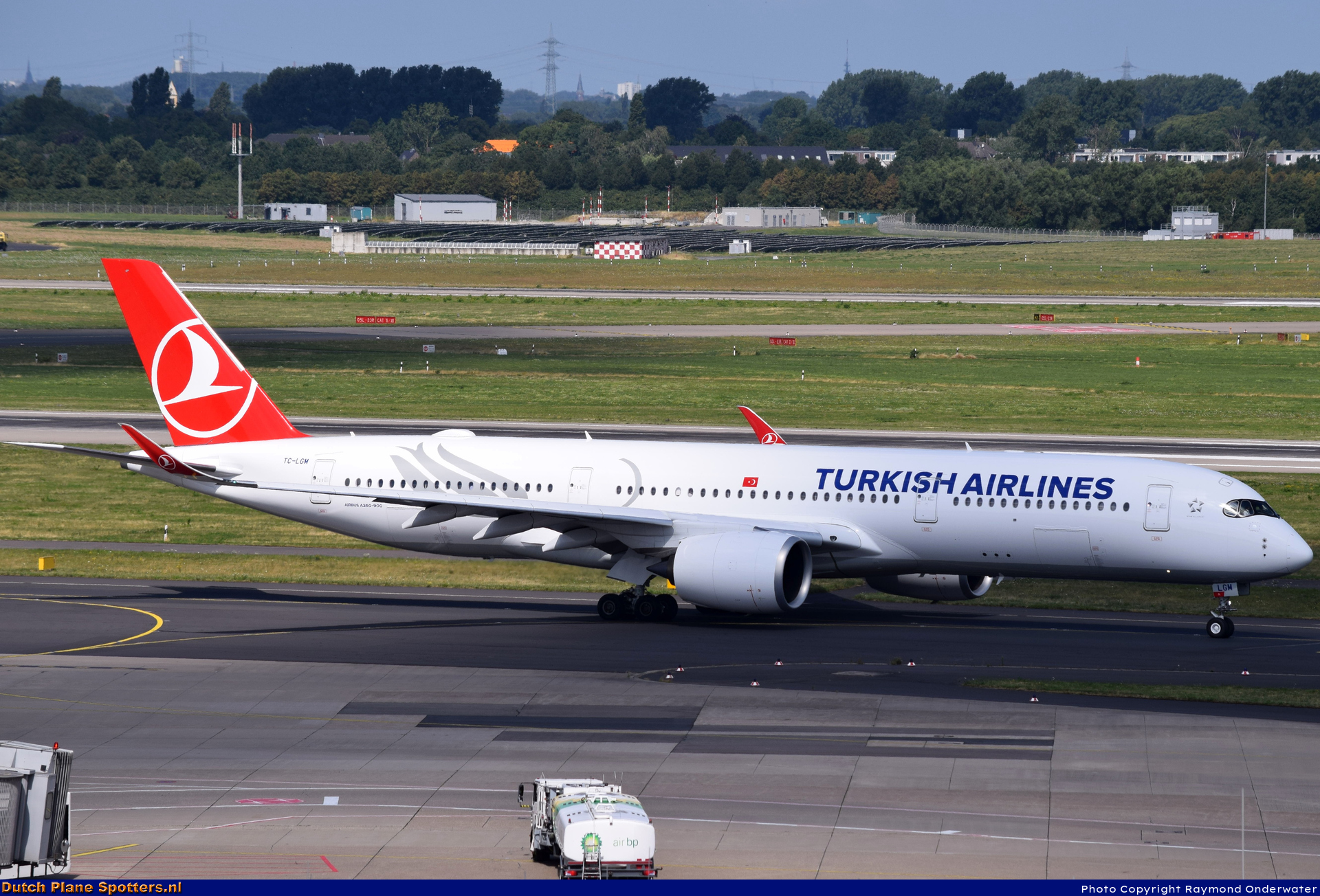 TC-LGM Airbus A350-900 Turkish Airlines by Raymond Onderwater