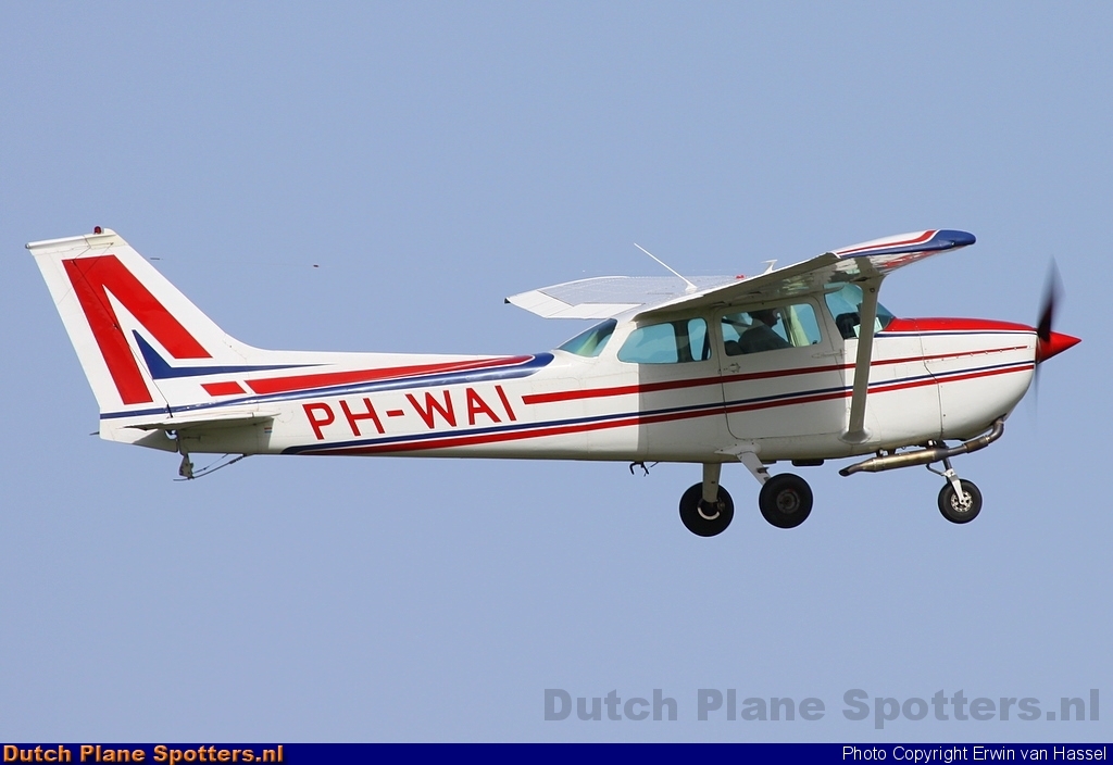 PH-WAI Reims F172 Private by Erwin van Hassel