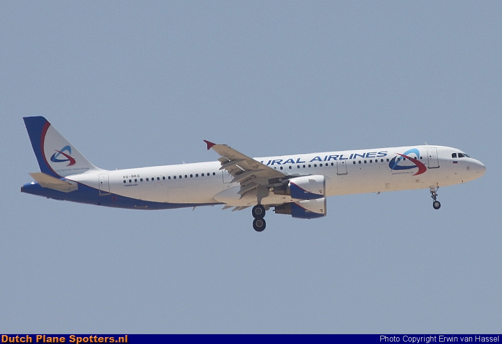 VQ-BKG Airbus A321 Ural Airlines by Erwin van Hassel