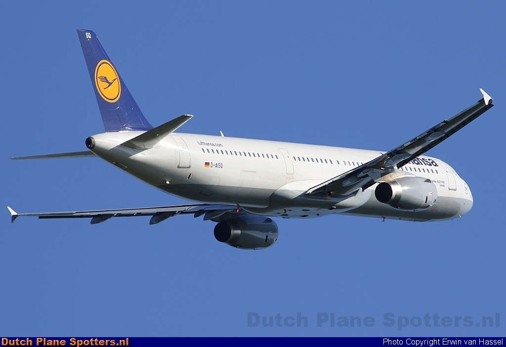 D-AISQ Airbus A321 Lufthansa by Erwin van Hassel