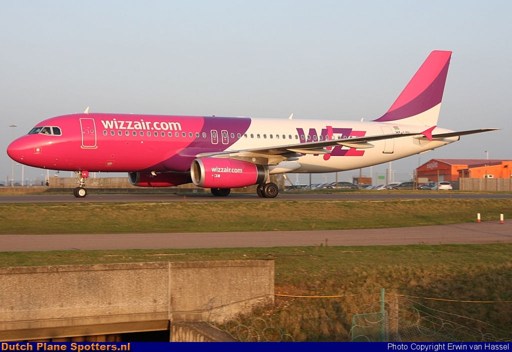 HA-LWC Airbus A320 Wizz Air by Erwin van Hassel