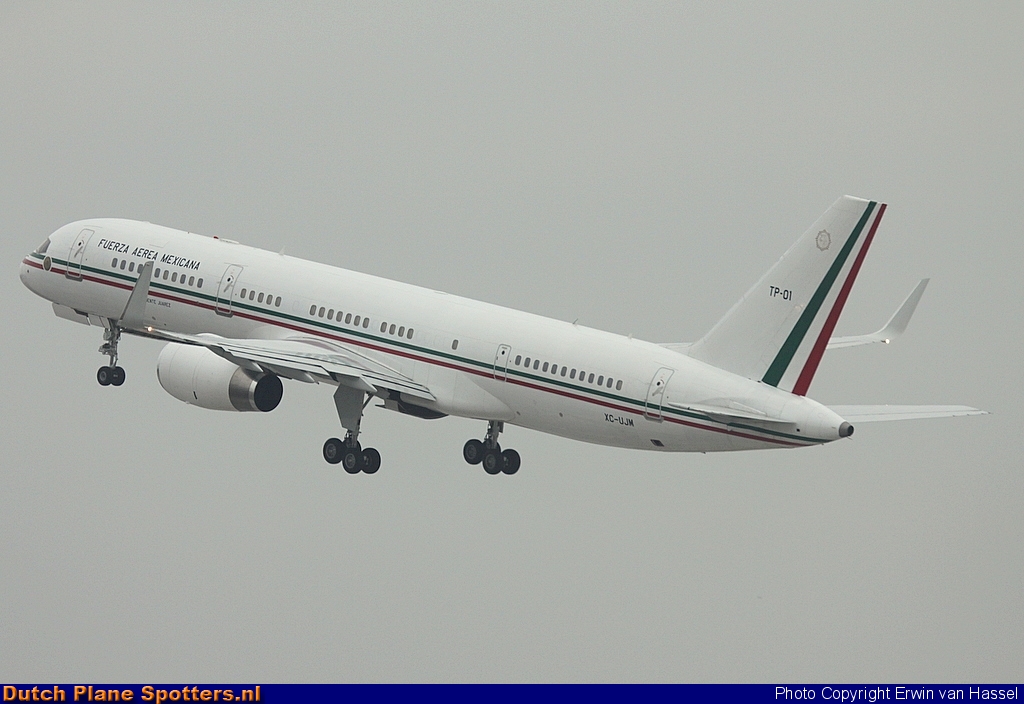 TP-01 / XC-UJM Boeing 757-200 MIL - Mexican Air Force by Erwin van Hassel
