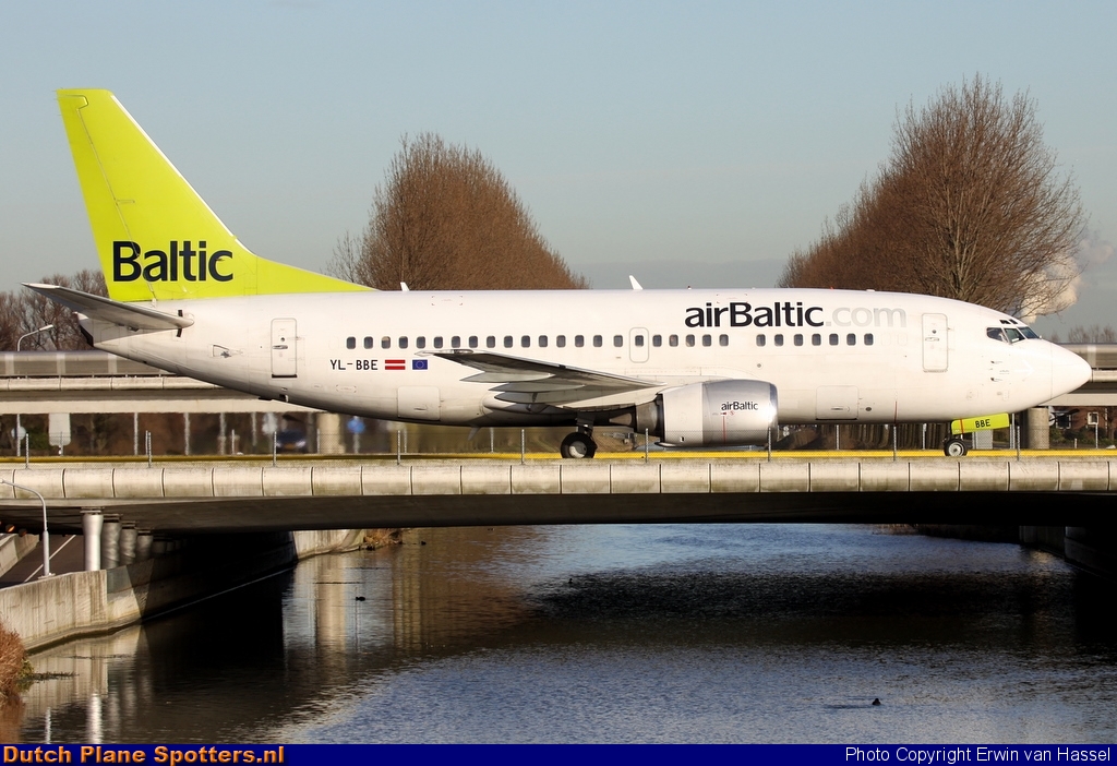 YL-BBE Boeing 737-500 Air Baltic by Erwin van Hassel