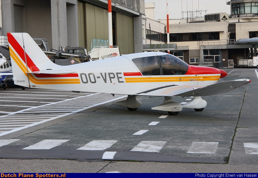 OO-VPE Robin DR400 Private by Erwin van Hassel