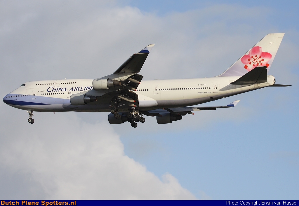B-18251 Boeing 747-400 China Airlines by Erwin van Hassel
